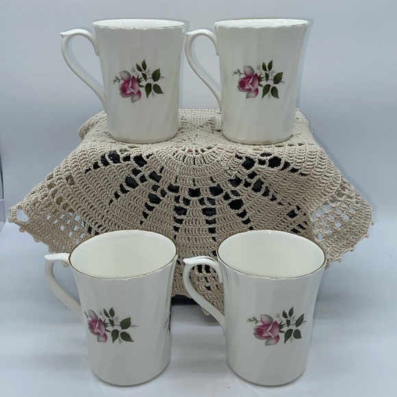 4 Royal Stuart English Bone China Coffee Tea Mugs - Picture 4 of 6